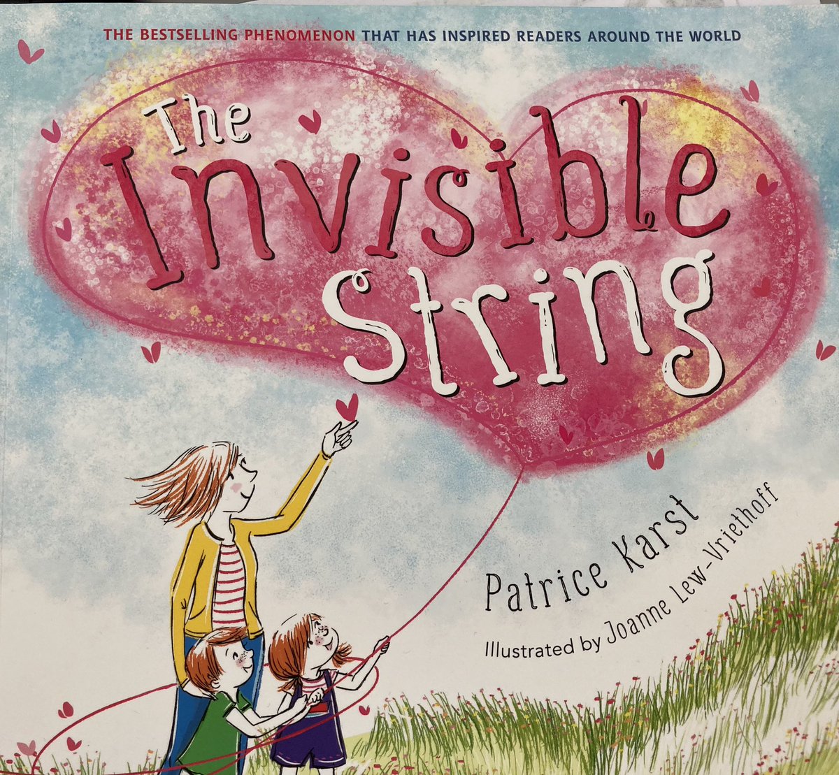 ParcyTywyn's tweet photo. Bl.4 yn dysgu sut rydym i gyd wedi cysylltu at ein gilydd ar ôl darllen stori The Invisible String gan Patrice Karst 💕 Yr.4 learning how we are all connected after reading The Invisible String by Patrice Karst 💕 #iechydallespyt #amsercylch https://t.co/nlEjZNtnCz