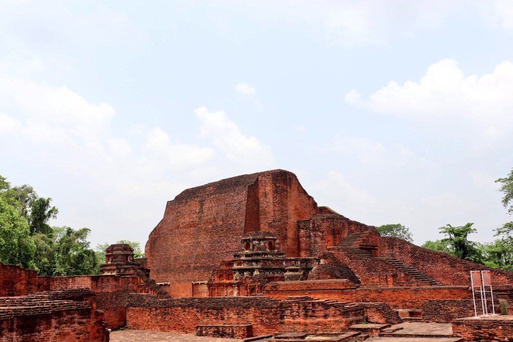 Dkwanderer's tweet photo. @tourismgoi
PLEASE DEVELOP VISHWAVIDYALAYA CIRCUIT 
to showcase the rich heritage we have
#Bihar has 4 ancient universities and 1 recently discovered in Banka district at chandan river. 
#Tildhakya (oldest)
#Nalanda 
#Odantapuri
#Vikramshila

PLEASE REVIVE LIKE NALANDA UNIVERSITY https://t.co/NFkrug6quN