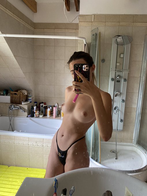 Good morning 🐣🍌 https://t.co/4weTHHRxHU<a href="/tag/makeup"class="tags"><span>#makeup</span></a><a href="/tag/vixen"class="tags"><span>#vixen</span></a><a href="/tag/adult"class="tags"><span>#adult</span></a><a href="/tag/lesbian"class="tags"><span>#lesbian</span></a><a href="/tag/vixenangels"class="tags"><span>#vixenangels</span></a>