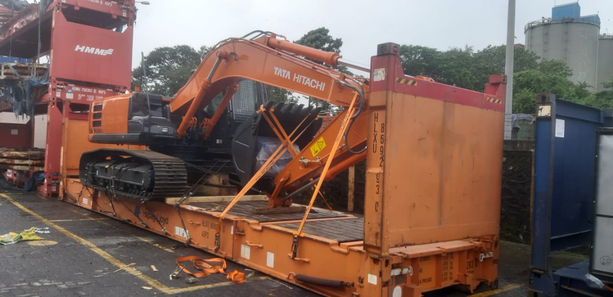 TransworldTweet's tweet photo. Transworld Logistics Ltd, the #agency, #project, #broking &amp; #chartering arm of Transworld Group in #India, recently successfully loaded excavators on special equipment from #NhavaSheva to #Africa.
#TransworldGroup #TransworldLogistics  #BreakBulkSpecialist #ProjectSpecialist https://t.co/tR5Fn5N8N9