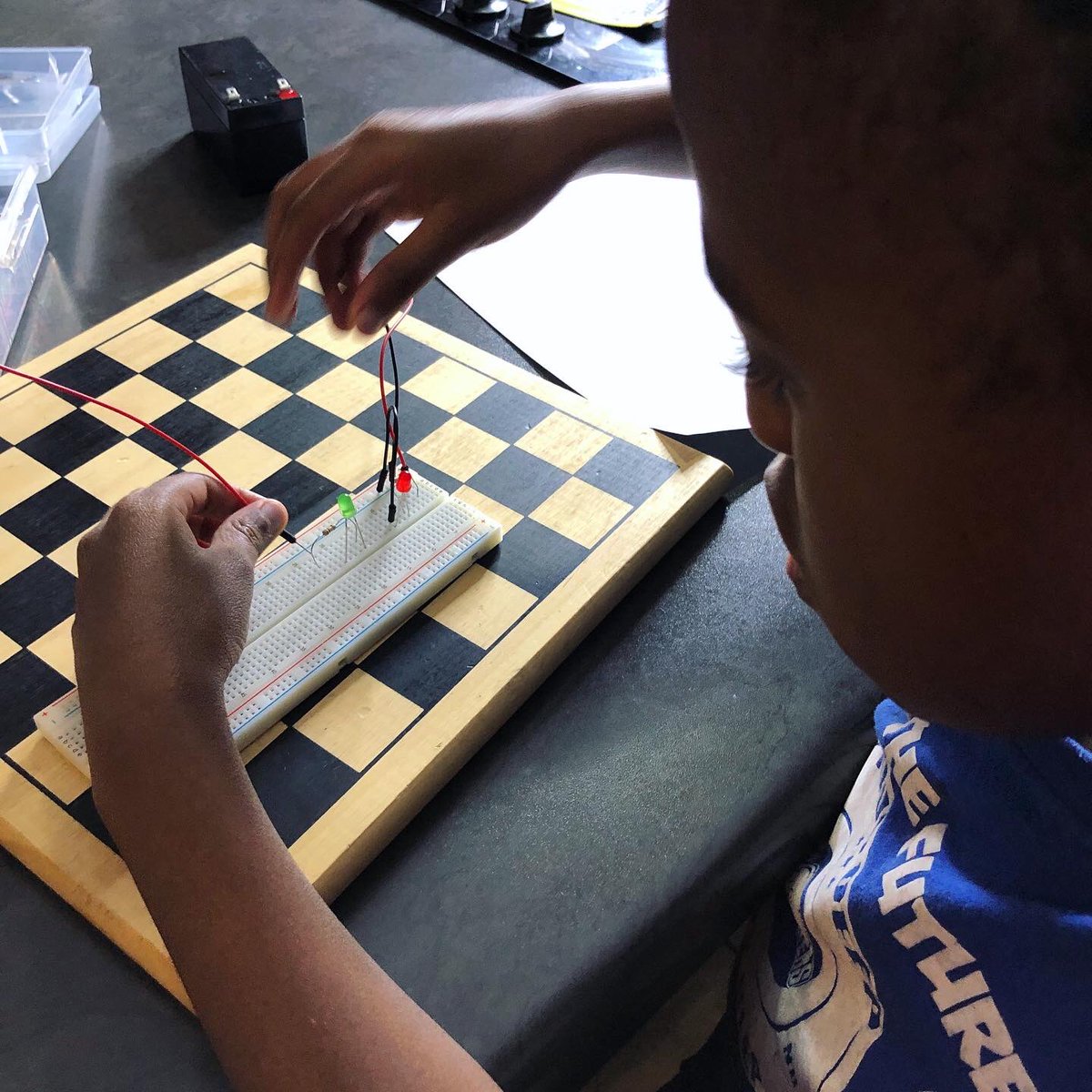 djarchjnr's tweet image. Class in session 📚 #Programming #Coding #ElectricalCircuit