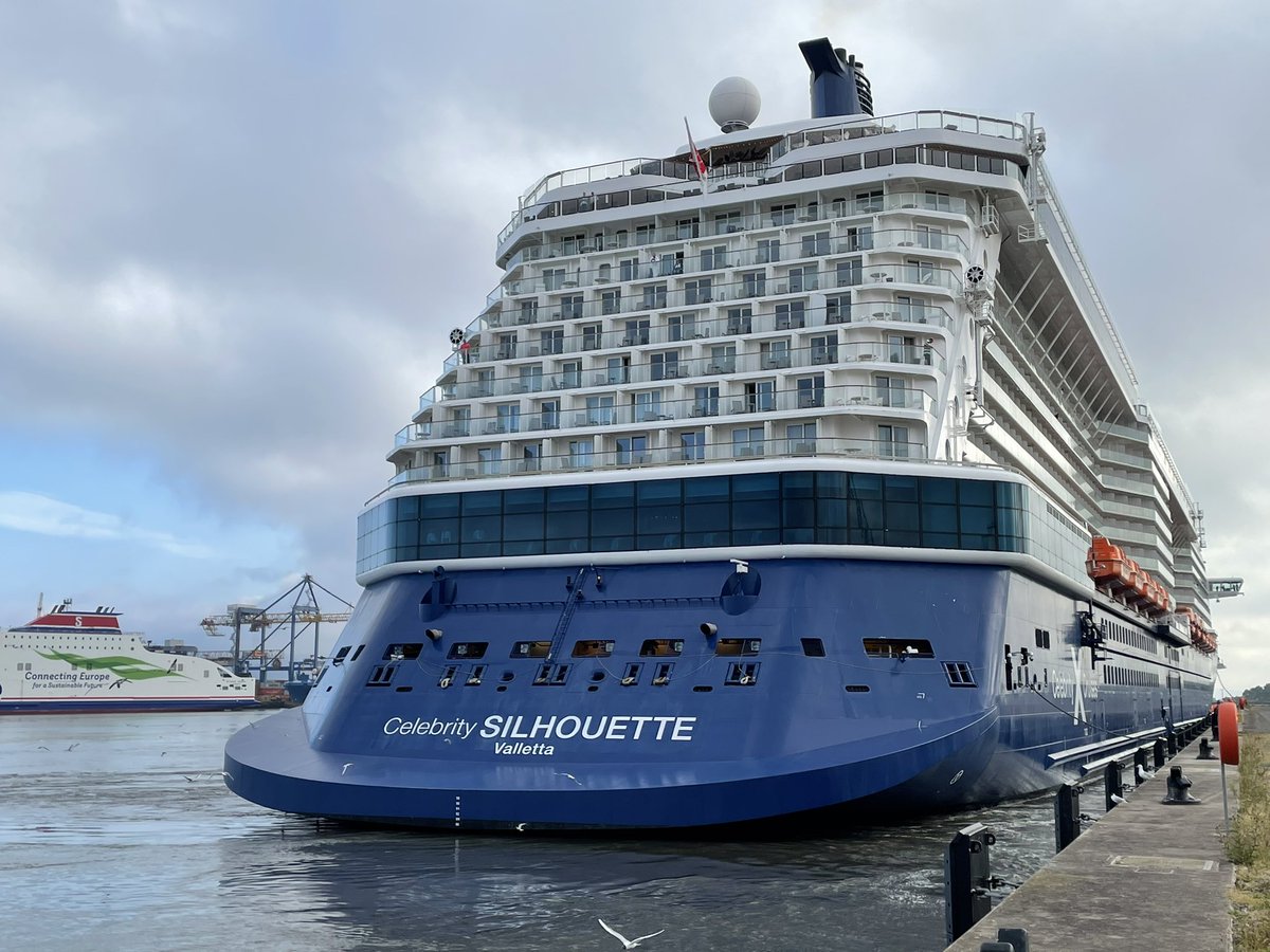 Great to see Celebrity Silhouette from <a href="/CelebrityCruise/">Celebrity Cruises</a> return to <a href="/BelfastHarbour/">BelfastHarbour</a> this morning. My Team in @HamiltonShipPSL are looking after the Port Agency for the Ship. <a href="/ExcursionsIrl/">Excursions Ireland</a> are looking after to Guest Tours <a href="/LisaLutoffPerlo/">Lisa Lutoff-Perlo</a> @JoRzyCruise