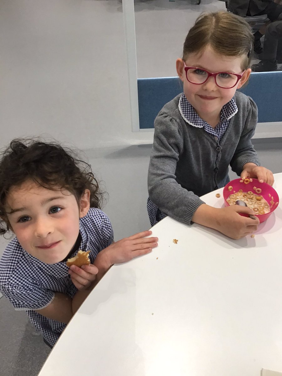 CHPSKidsClub's tweet photo. what a tasty Tuesday we are having as we enjoy pancakes and cereals for breakfast🥞have a lovely day everyone #CHPSKIDSCLUB https://t.co/hU8iYUyvkw