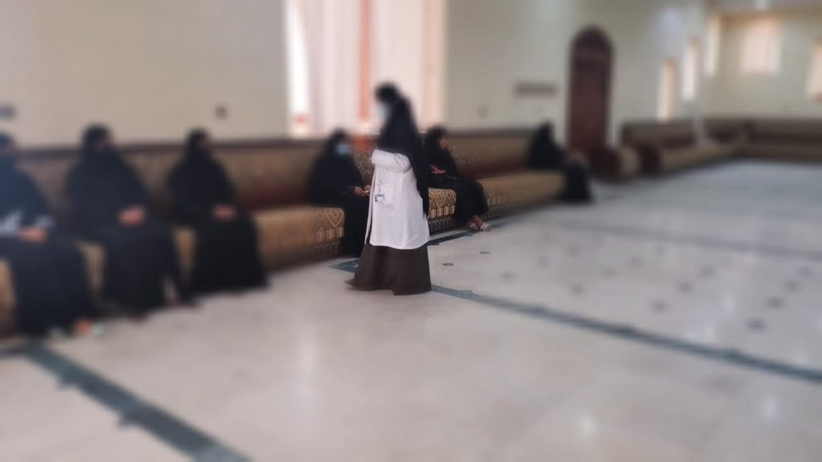 PRS_DakHealth's tweet photo. في إطار #الحملة_الوطنية_للتحصين_ضد_كوفيد19 استمرار تحصين الفئات العمرية من 18 سنة فاعلى في المجلس العام بولاية ازكي https://t.co/xYQvdtQ7v4