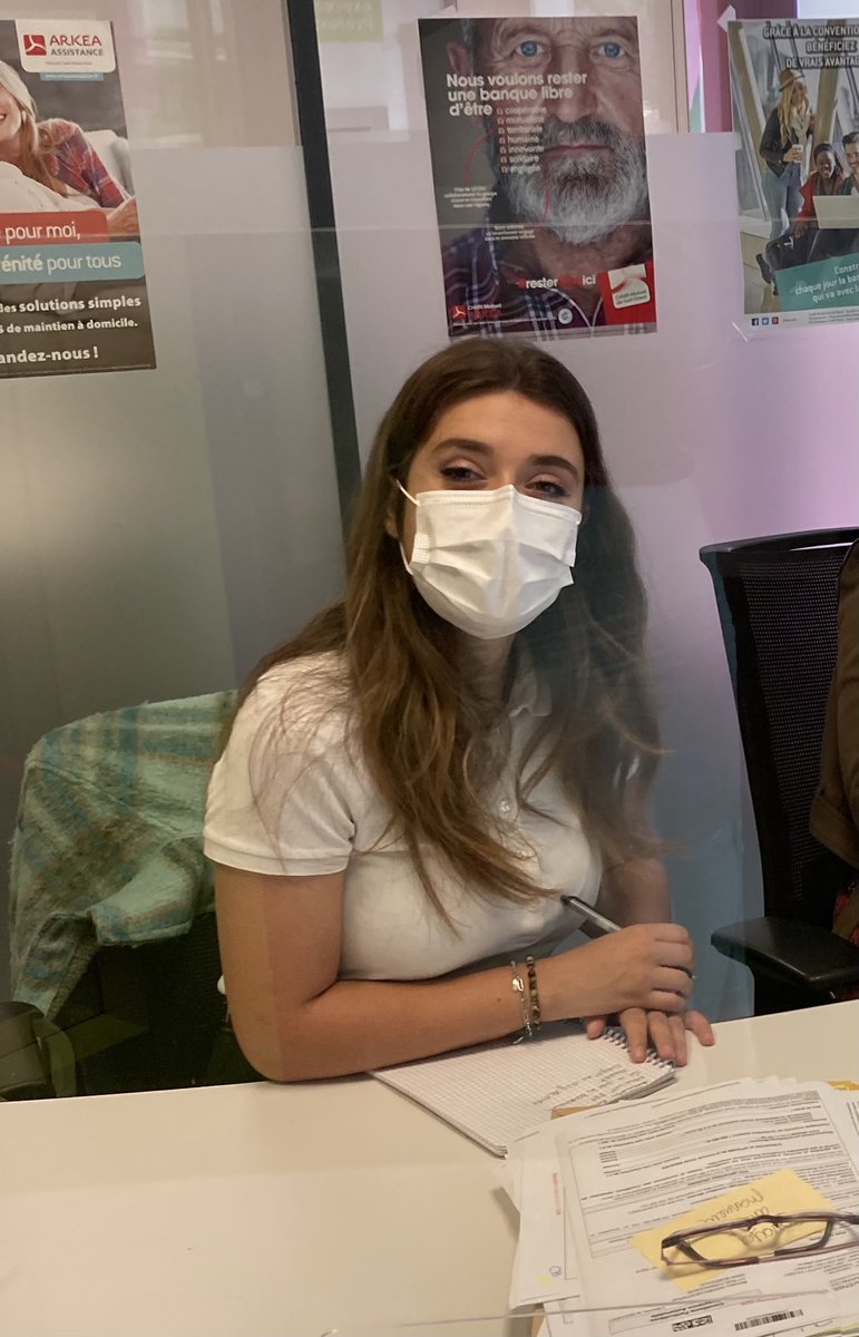 On souhaite la bienvenue à notre stagiaire été Jade ! ☺️ . Elle vous réservera le meilleur accueil durant cette période estivale ! 😎