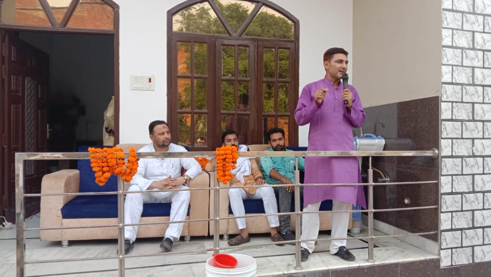 tahsin_faizi's tweet photo. आज शाम #देवबंद विधानसभा में #BDC_MEMBER #समाजवादी पार्टी छोड़कर #AIMIM जॉइन किया l आने वाले चुनाव में जीत हमारी होगी इंशाअल्लाह @asadowaisi @imshaukatali @AIMIMUTTARAKHA1 @tahsin_faizi @warispathan @imtiaz_jaleel https://t.co/zYIN1zRp8v