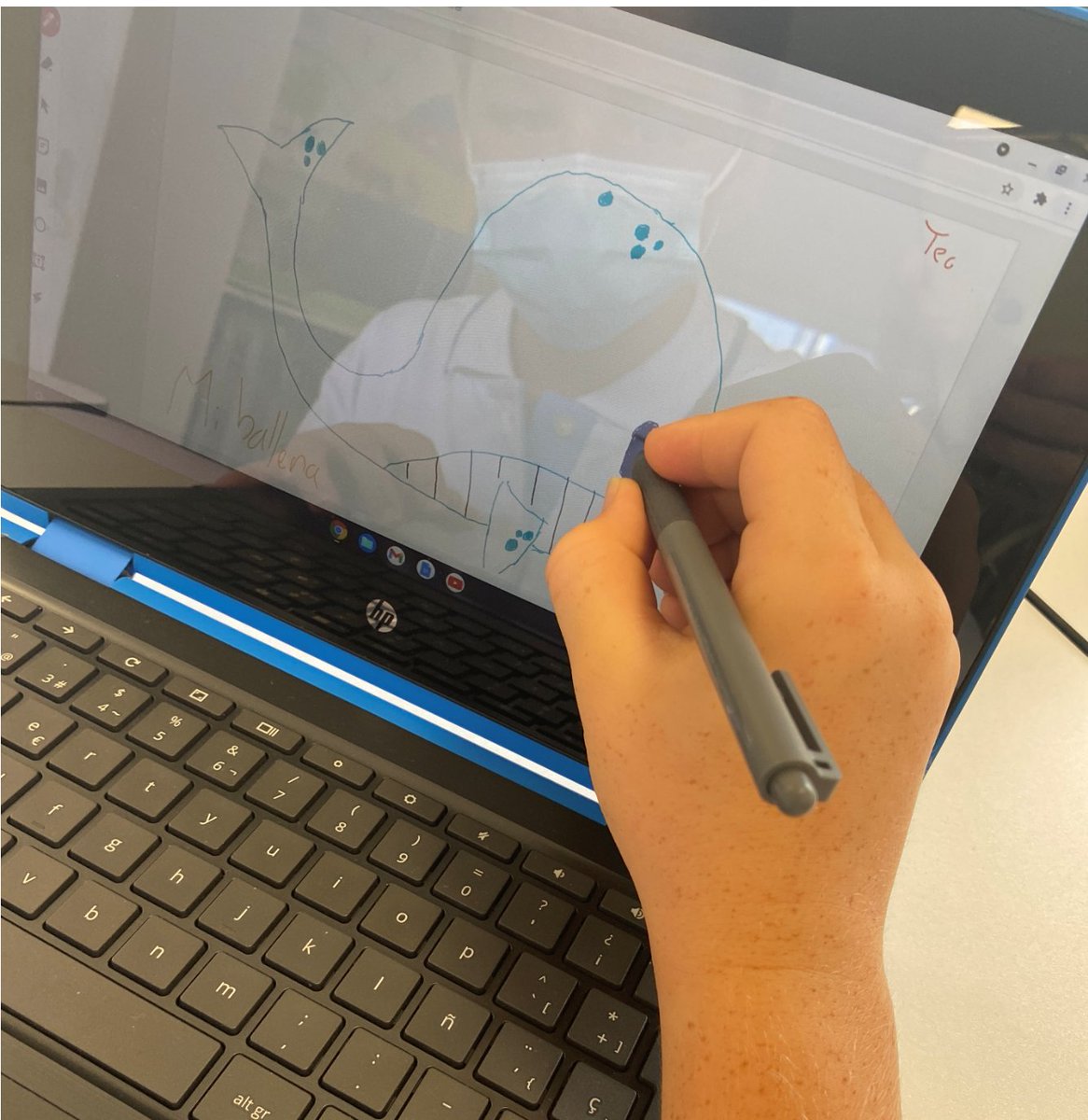 solutiaedu's tweet photo. En las aulas #ReinventTheClassroom como @safasevillansr los alumnos trabajan en grupo y de forma autónoma, siempre motivados.

¿Tienes ya planes de renovar la tuya, aprovechando los fondos de muchas comunidades autónomas, como @educacmadrid? 

💁‍♀️¿Te ayudamos? https://t.co/MYKFYyD7qd