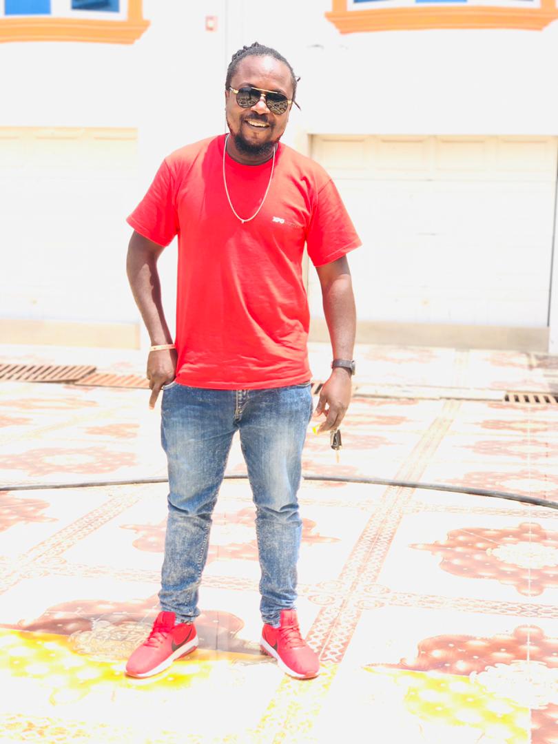 exdoeofficial's tweet photo. Drop your handles make we follow https://t.co/BMh4sqy7aP