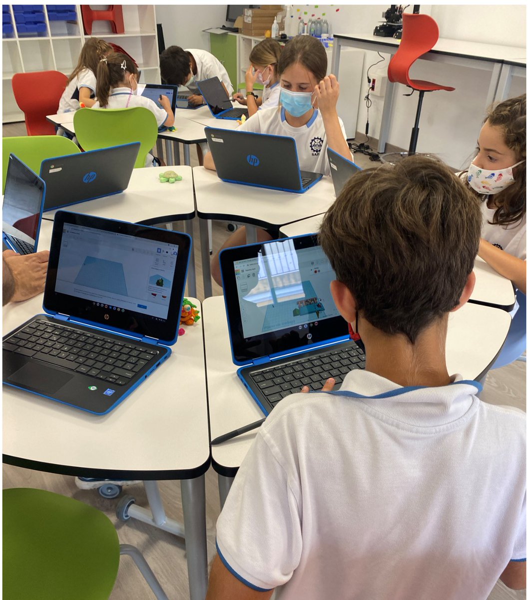 solutiaedu's tweet photo. En las aulas #ReinventTheClassroom como @safasevillansr los alumnos trabajan en grupo y de forma autónoma, siempre motivados.

¿Tienes ya planes de renovar la tuya, aprovechando los fondos de muchas comunidades autónomas, como @educacmadrid? 

💁‍♀️¿Te ayudamos? https://t.co/MYKFYyD7qd