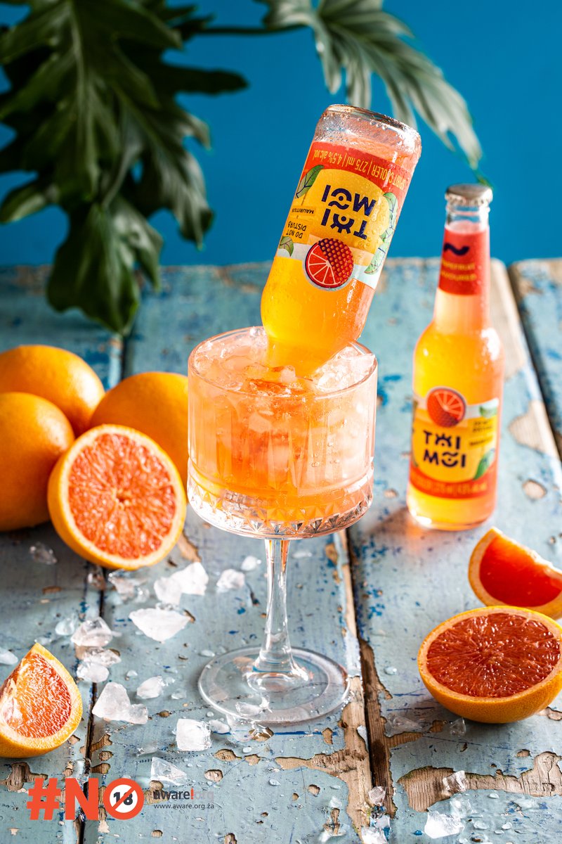 foodandhome_sa's tweet photo. If you love fruity tropical flavours, outdoor activities and designated ‘me-time’, #TOIMOI is for you! This spirit cooler is best served ice cold. It’s available in Grapefruit, Watermelon, Pineapple and Passion Fruit! https://t.co/lG7Q1GOtzJ