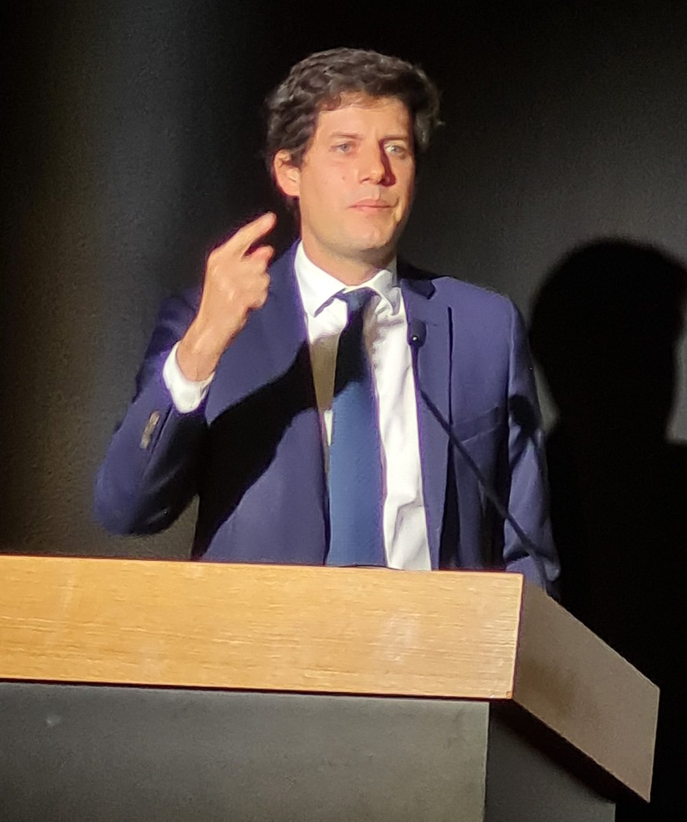 Présentation ce matin <a href="/LesEchos/">Les Echos</a> des recommandations du #TTAgro21. <a href="/J_Denormandie/">Julien Denormandie</a> défend le modèle agricole français et sa compétitivité hors coût qui doit servir notre souveraineté alimentaire.