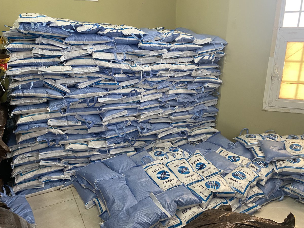 في تكامل وتعاون بين جمعيات المنطقة
#استقبلت <a href="/bir_aboarish/">الجمعية الخيرية بأبي عريش</a> عدد 1500 سلة غذائية لمستفيدين الجمعية من الأشد إحتياجاً من مستفيديها وذلك بدعم <a href="/Ber_Jazan/">جمعية البر بجازان</a> من بر جازان سائلين الله تعالى أن يجزيهم خير الجزاء على ماقدموه
<a href="/HRSD_SA/">وزارة الموارد البشرية والتنمية الاجتماعية</a> <a href="/SPAregions/">واس العام</a> <a href="/AlArabiya/">العربية</a> 
#القطاع_الثالث