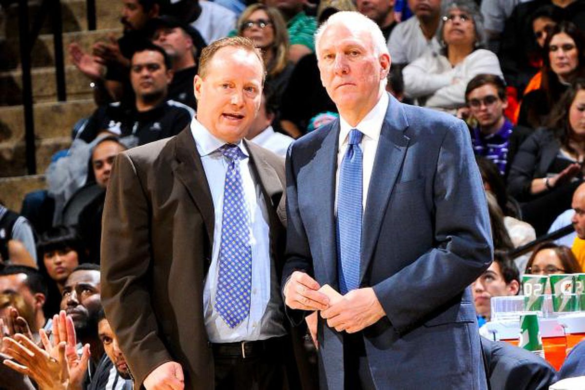 coachboza's tweet photo. Monty Williams i Mike Budenholzer su produkti čuvenog Gregg Popovich-a.
Monty je igrao za SAS od 1996. do 1998. godine.
Mike Budenholzer je bio asistent Gregg-u od 1996. do 2013. godine. Osvojio je 4 🏆 sa SAS.
BIo je trener Monty Williams-u od 1996. do 1998. godine. #PopRules https://t.co/FYwsUaG1YW