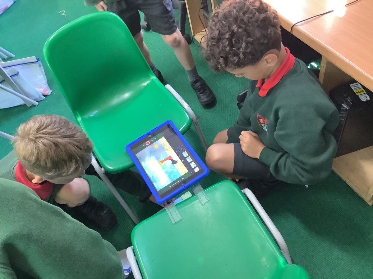 cop_lane's tweet photo. Our Y3 children have been using the iPads to create some stop motion animations to show how shadows move throughout the day. 👍😀 https://t.co/WMjO7eCNbX