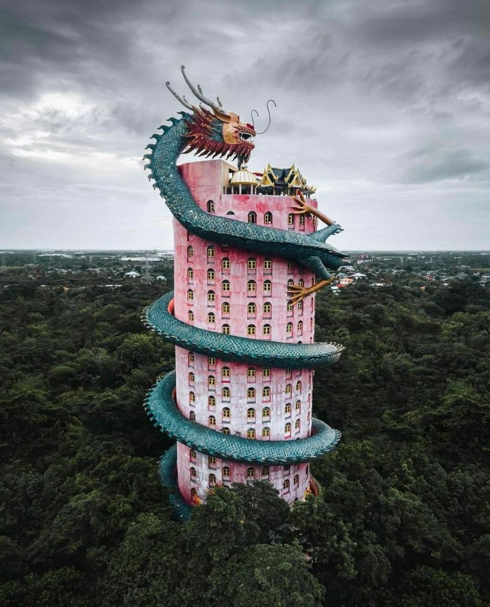 MundoKame's tweet photo. ¿Es él?
#Tailandia #WatSamphran #TemplodelDragon #DragonBall #DragonBallZ #Shenlong #Shenron https://t.co/lzMNAlQJNi