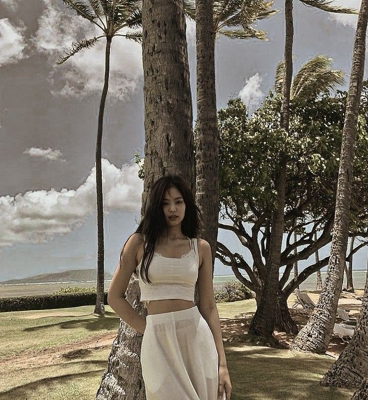 𝐋𝐲𝐨𝐫𝐚 𝐀𝐧𝐚𝐧𝐭𝐡𝐚𝐬𝐲𝐚 𝐕𝐚𝐥𝐞𝐫𝐲𝐧 tweet media