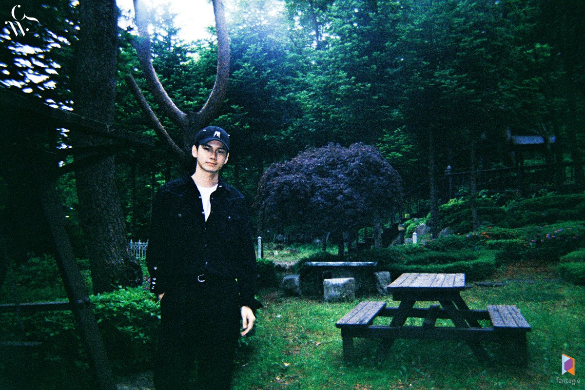 officialtwt_OSW's tweet photo. ✨ diaONGlog Behind Film Photo 03 ✨
필름 카메라로 기록한 #옹성우 의 다이나믹 강릉 여행기📸

#ONGSEONGWU https://t.co/XvXHRPVmuk