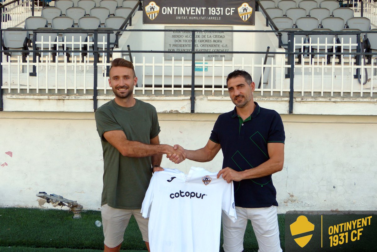 #Preferent <a href="/FFCV_info/">FFCV</a> | 

Un viejo conocido del Clariano llega al proyecto 21/22 del <a href="/ontinyent1931cf/">Ontinyent 1931 CF</a>

<a href="/pacosaezferre/">Paco Saez</a>, procedente del <a href="/Atzeneta_UE/">Atzeneta UE</a> regresa a la que fue su casa ascendiendo a 2ªB

Lateral derecho con recorrido en Preferent, Tercera, 2ªB y hasta el fútbol inglés