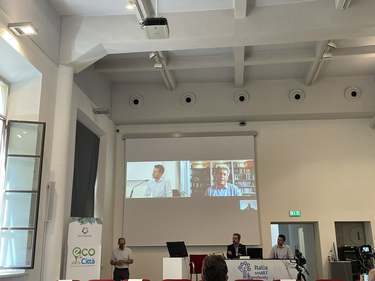 La tradizione è costruire il fuoco non adorare le ceneri ci ricorda #gaetamodotondo presidente dell’#ArchivioStoricoOlivetti  al summit 2021 di #italiasmartcommunity <a href="/UrbExperience/">Urban Experience</a> <a href="/nuvolaproject/">NuvolaProject</a> <a href="/riavviaitalia/">RiavviaItalia</a>