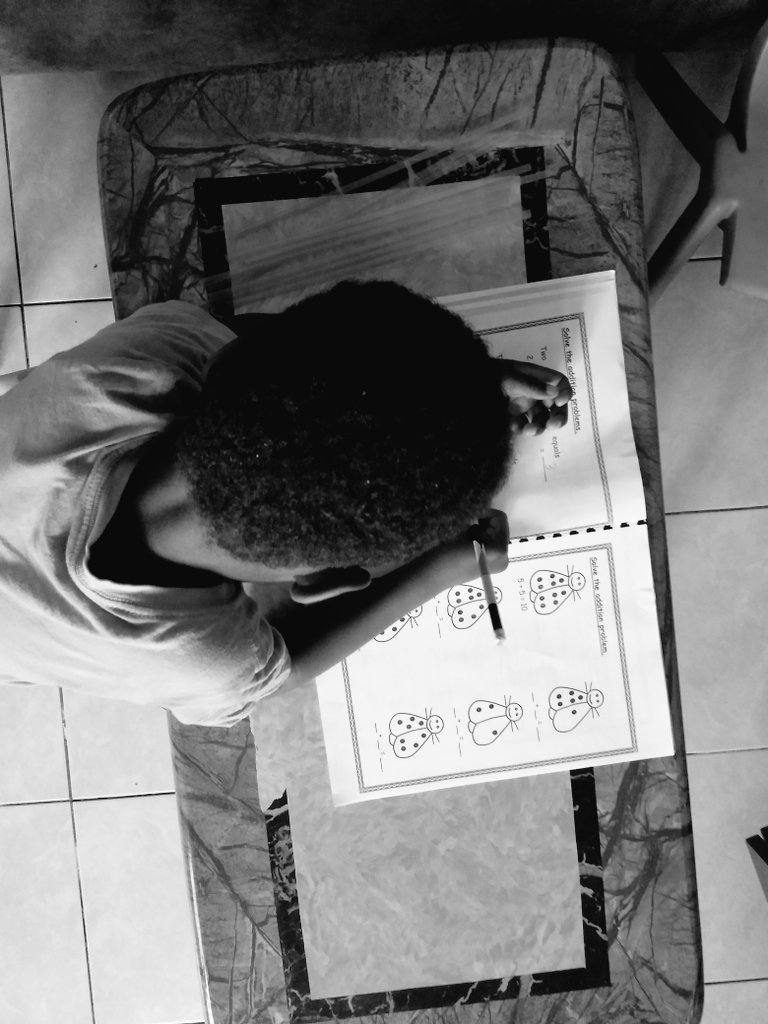 NabaasaInnocent's tweet photo. Done with the math lesson, off to break time.
#LockdownClasses
#TeacherMummy https://t.co/HSN7TgXXKj