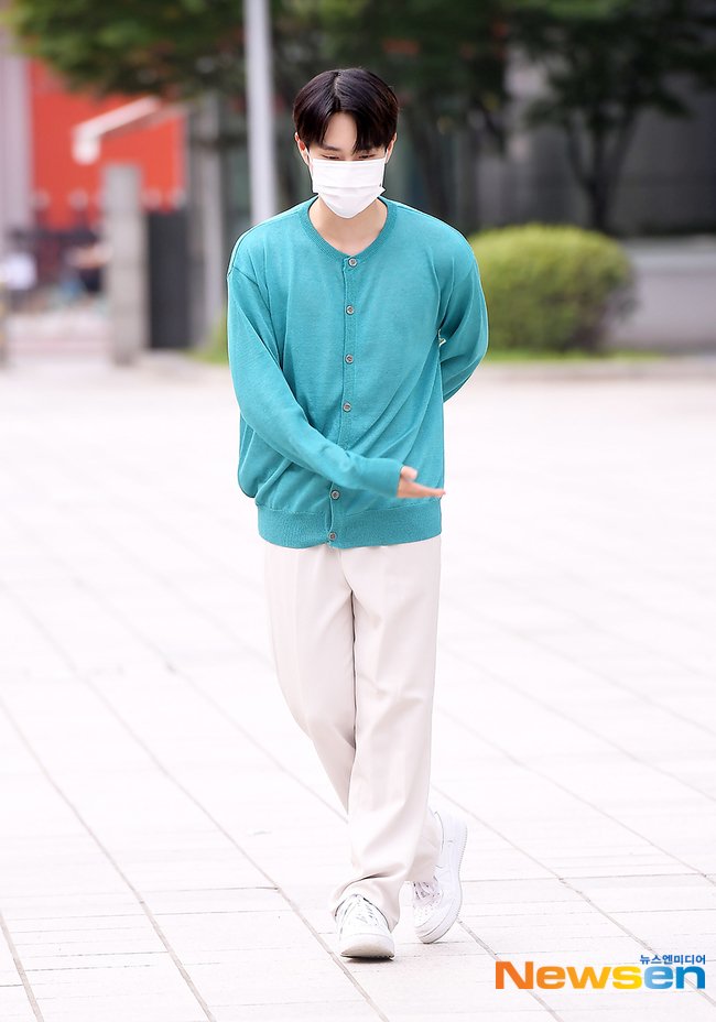 workfordaehwi's tweet photo. [📰] 210706 휘디 for Youngstreet #DAEHWIARTICLES (1)

🔗 https://t.co/Ho3YhQBbf0
🔗 https://t.co/W5WKHz6ZHZ
🔗 https://t.co/qjQONyTc4w
🔗 https://t.co/PoPjs5GCuq

Please react (😯), recommend and share all articles!

@AB6IX #이대휘 #이대휘_사랑해 #LEEDAEHWI #DAEHWI https://t.co/JwLno57jVV