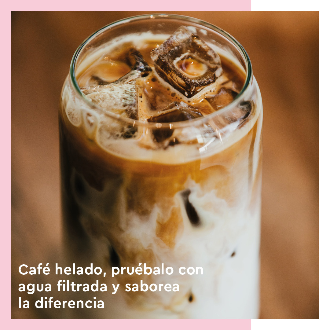 El agua constituye el 98% de tu café, esto quiere decir que si el agua es de mala calidad, tu café podría ser insípido o incluso amargo. Además, podría causar daño tu cafetera italiana o máquina de café.
