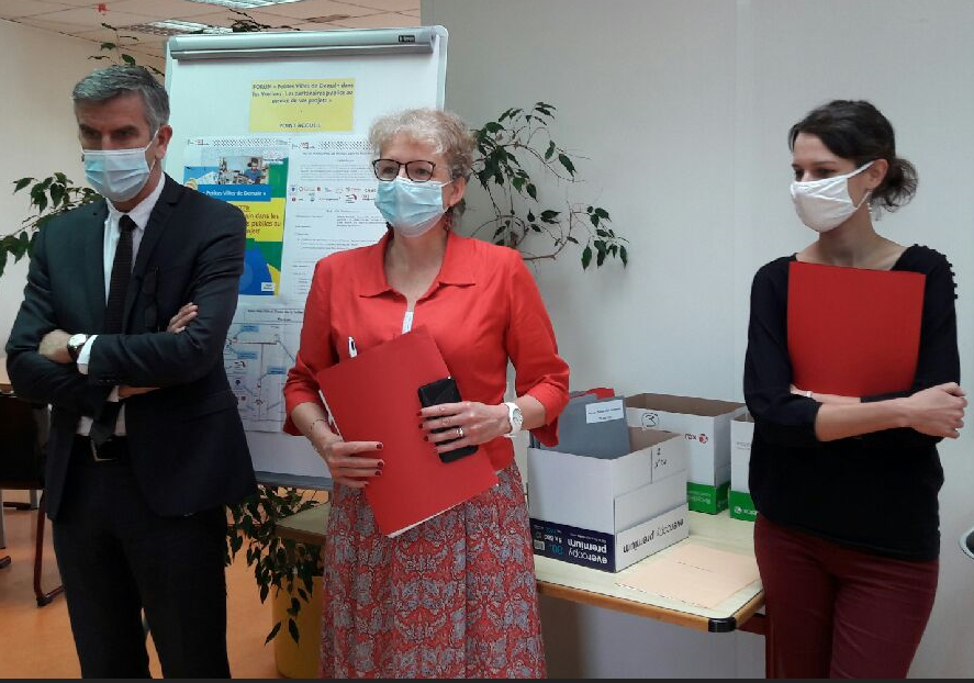 Prefet78's tweet photo. [Retour en images]
👉Forum #PetitesVilleDeDemain s'est tenu avec les lauréats, les EPCI, l’État @JBensedira @IDerville DDT78 @ANCTerritoires @ANAH_Officiel, Cyte &amp; les partenaires publics @ademe @BdT_IDF @CeremaCom @CAUEYVELINES @Les_Yvelines @cmaidf @ActionLogement @Ingeniery78 https://t.co/CW6z7MOHzu