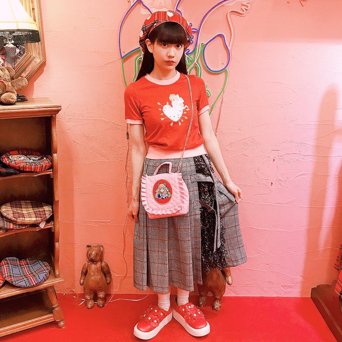 巻きスカートのtwitterイラスト検索結果