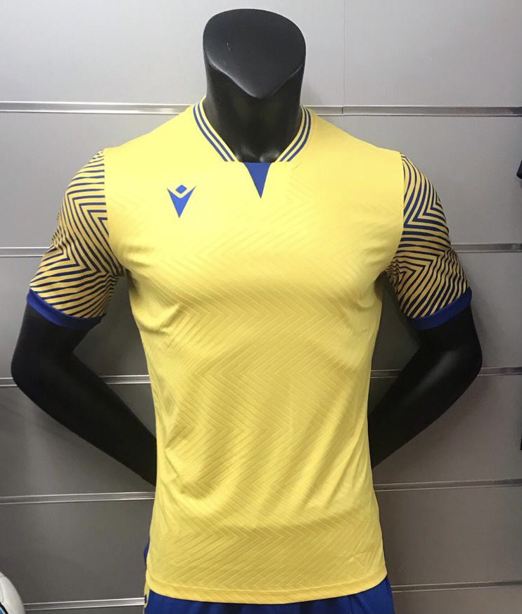 How good would your company logo look on our new home kit!!! Give us a DM to find out more #wearetown