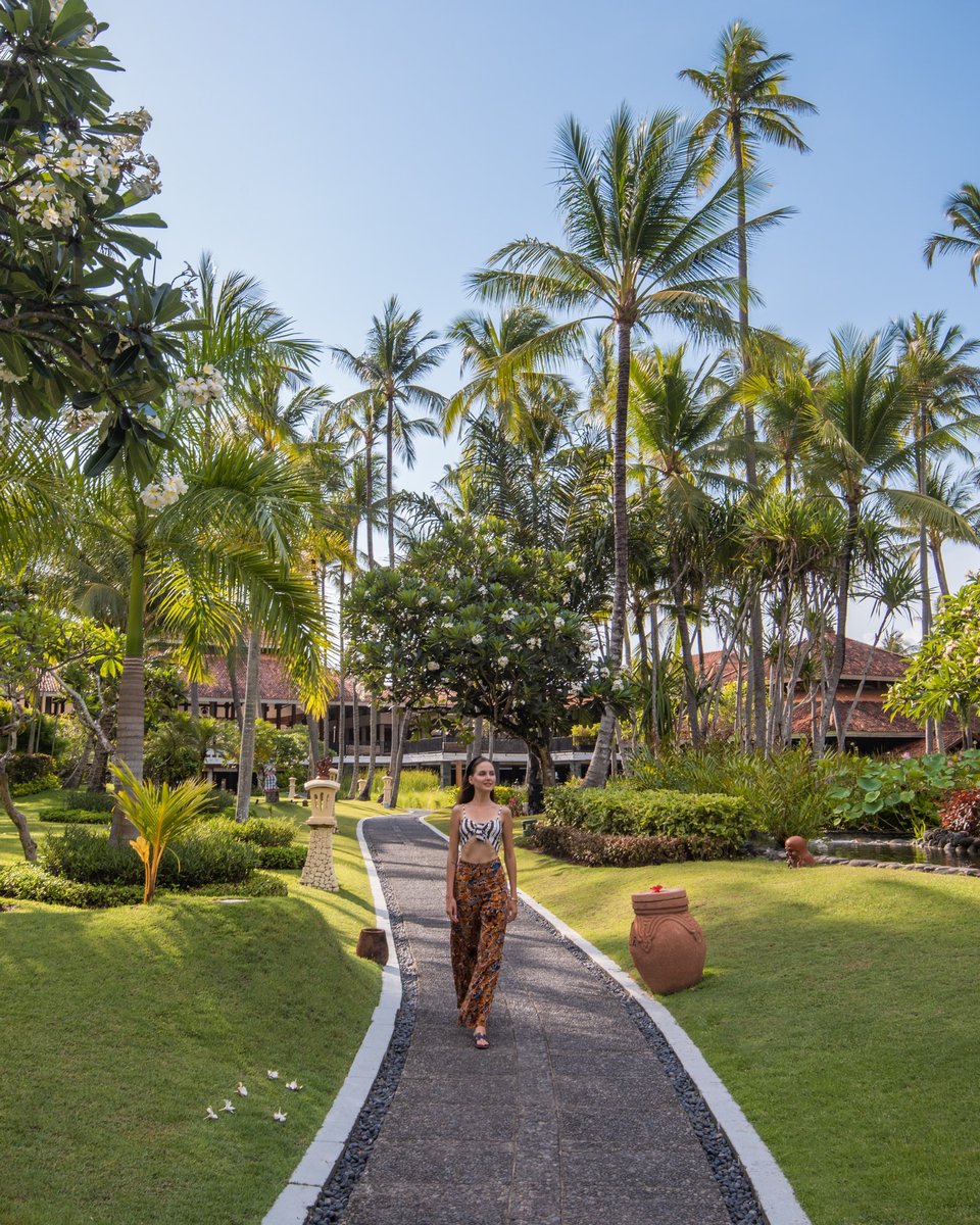 Imagine you’re walking in a beautiful tropical garden. The air smells of earth and flowers and the grass is soft under your feet. All that could be yours everyday at Meliá Bali. 🌳🦜
#DiIndonesiaAja #WonderfulIndonesia #FromIndonesiawithLove #WeWillTravelAgain #meliabali