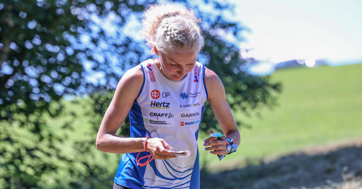 Kaikki Suomen joukkueen naiset selvittivät tiensä suunnistuksen MM-keskimatkan finaaliin. Marika Teini (5.), Amy Nymalm (8.), Lotta Karhola (11.) ja Venla Harju (14.) nähdään klo 18 TV2:lla alkavassa finaalissa. #suunnistus #woc2021