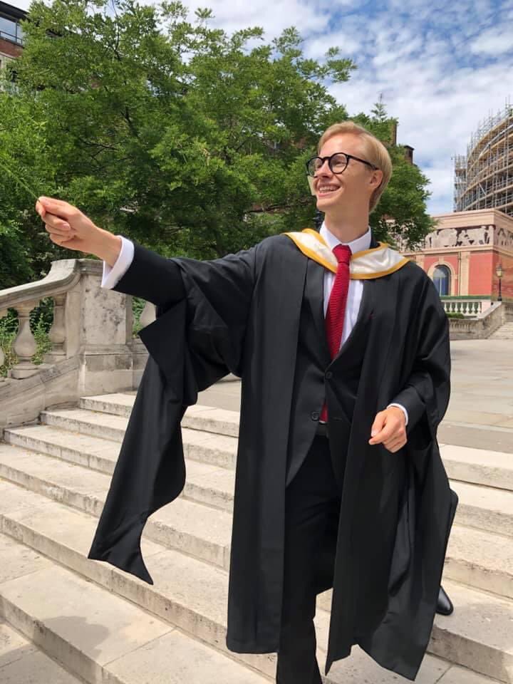 Two years ago today, graduating from Hogwarts School of Witchcraft and Continuo Sorcery! 
•
•
• 
•
•
•
•
#sorcery #hogwarts #rcm #royalcollegeofmusic #theorbo #obother #giantspoon #music #studentnomore #graduation