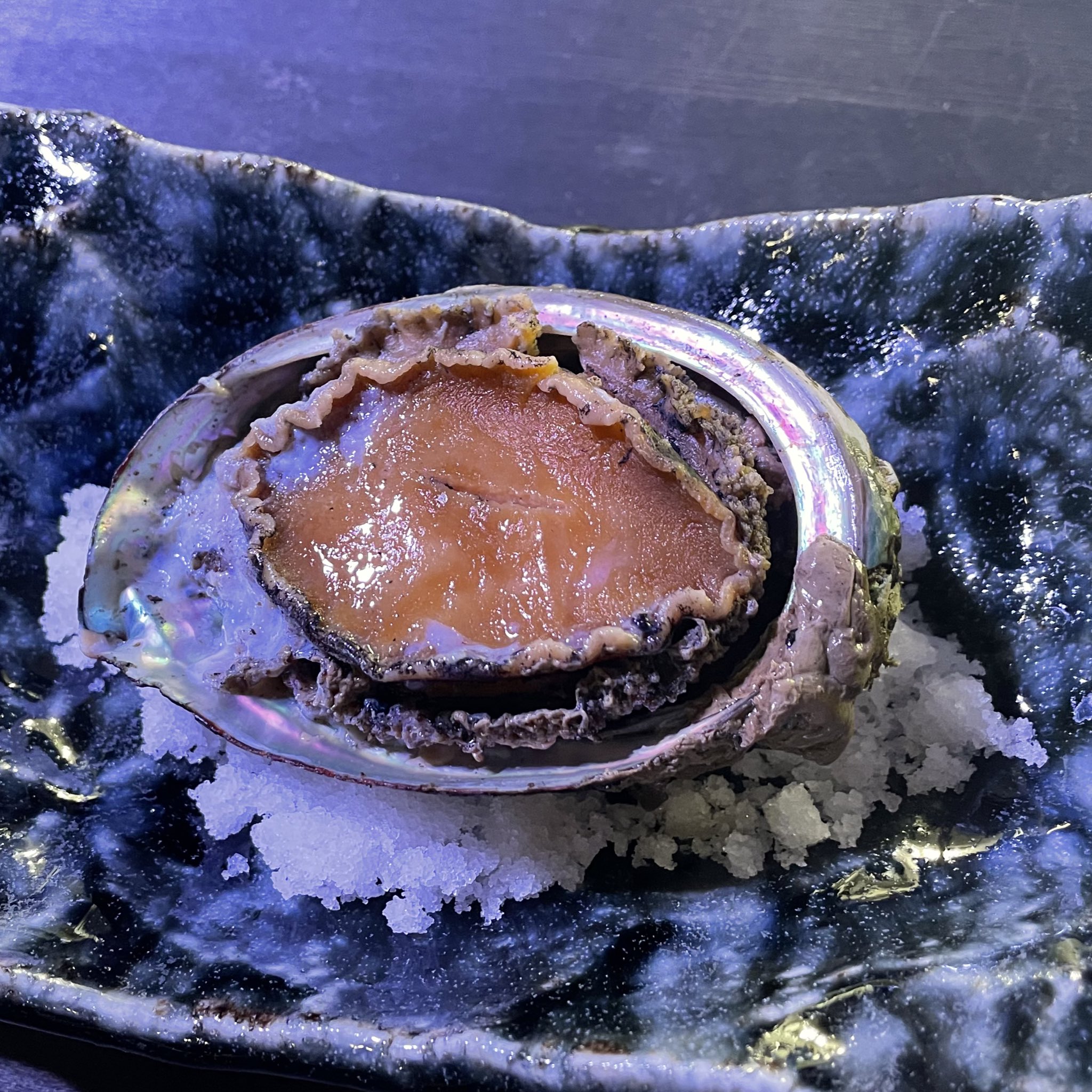秋コレ 公式 フリペ43号配布中 新しくオープンした From Scratch にて 居酒屋営業をしているところに遊びに行ってきました 九州から仕入れた醤油で漬け込んだ唐揚げ 北海道蝦夷産のアワビ お刺身など こだわりの美味しいメニューが沢山