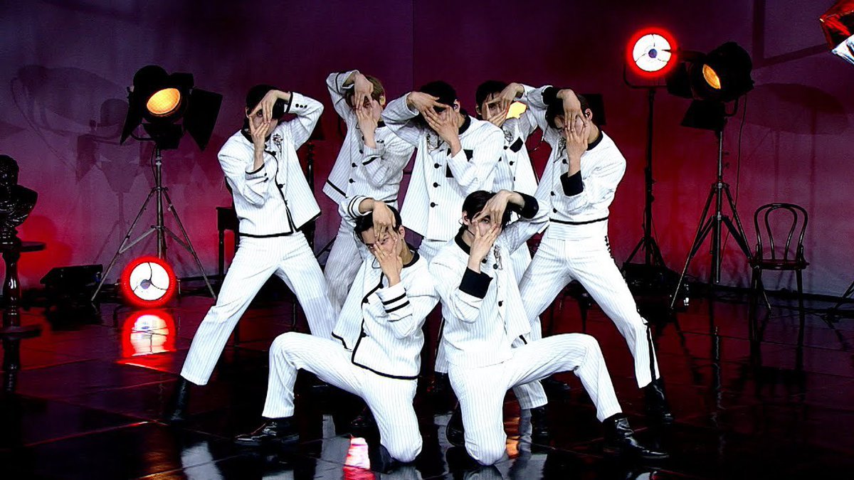 #ENHYPEN กลายเป็นวงบอยกรุ๊ป K-Pop วงที่ 4 ต่อจาก BTS, SEVENTEEN และ TVXQ ที่ทำยอดขายซิงเกิ้ลอัลบั้มวันแรกทะลุ 150,000 ก็อปปี้บนชาร์ต Oricon และกลายเป็นวงบอยกรุ๊ปเจนฯ 4 ที่มียอดขายซิงเกิ้ลอัลบั้มสูงสุดบนชาร์ตนี้ 

<a href="/ENHYPEN_members/">ENHYPEN</a> (©️ENHYPEN_Charts)