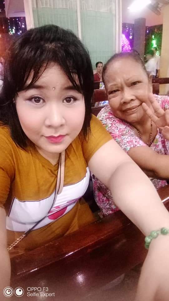 phung_no's tweet photo. @trang_chubby Hai  con quỉ mong chúa cho ăn cu để tiếp tục kiếp người  thân lợn https://t.co/KnLOZVO5bC