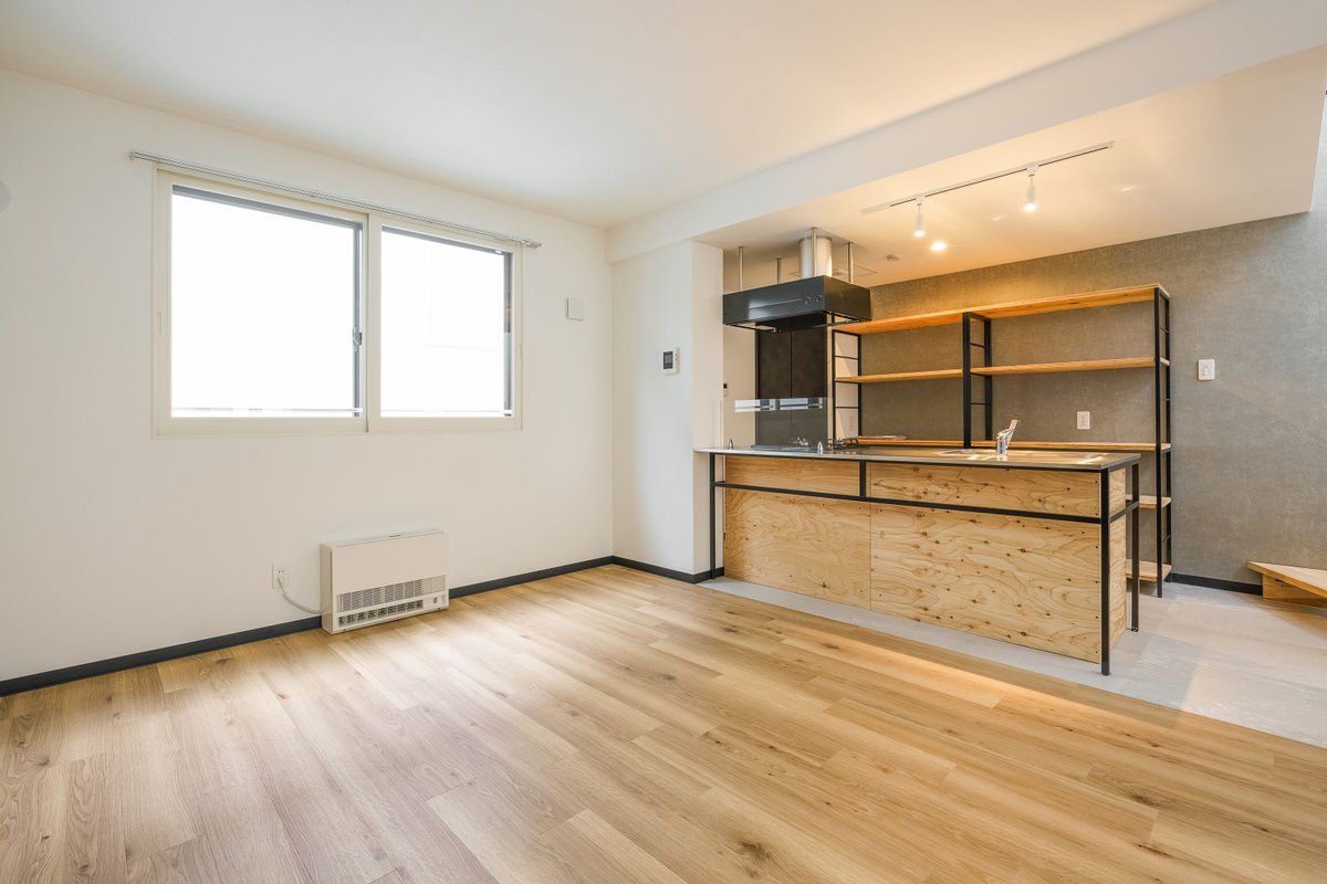 佐藤元春 ドラクエ起業家 恒志堂レーシング 大切な車やバイクと暮す家 そんなインナーガレージ付きテラス ハウスが琴似4 5に誕生しました 屋上テラスもあるのでハンモックでひなたぼっこもできます 賃貸物件です