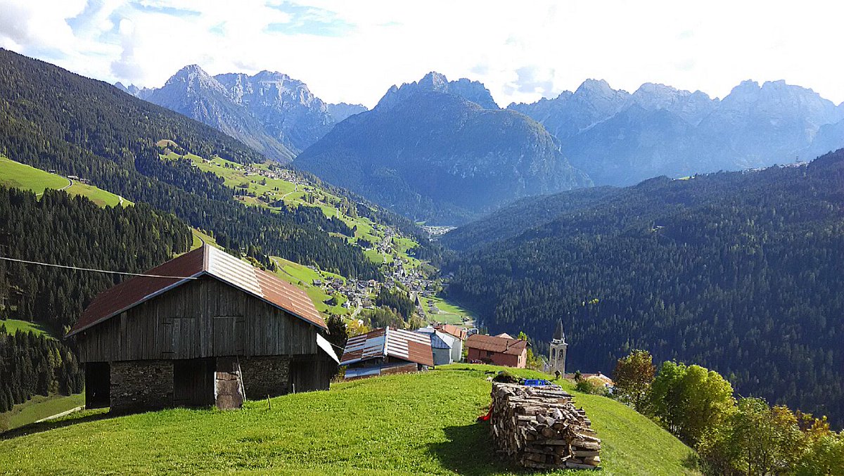 dolomiti@valcomelico.it tweet media
