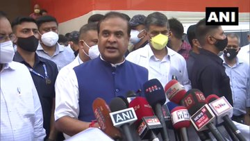 ANI's tweet photo. Assam Chief Minister Himanta Biswa Sarma inaugurated 200-bedded ICU complex at Guwahati Medical College &amp; Hospital, earlier today. "With 200 more beds, we now have 591 ICU beds here. While before pandemic there were just 68 beds." he said https://t.co/NR5yEReUEk