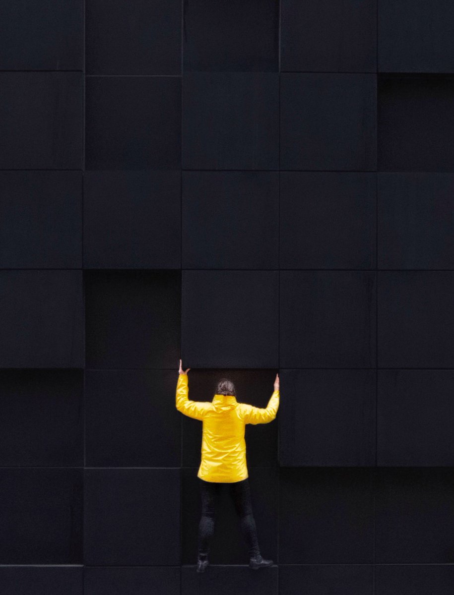 thmsbille's tweet photo. Add a little extra with a pop of color .. Let’s call this one ‘Human Tetris’ in Oslo.
#photography #photo #tetris #yellow #minimalism #minimal #iphoneonly #blackandyellow #minimalmood #tuesdaytetris #oslo #barcodedistrict https://t.co/gaMtgZQa7X
