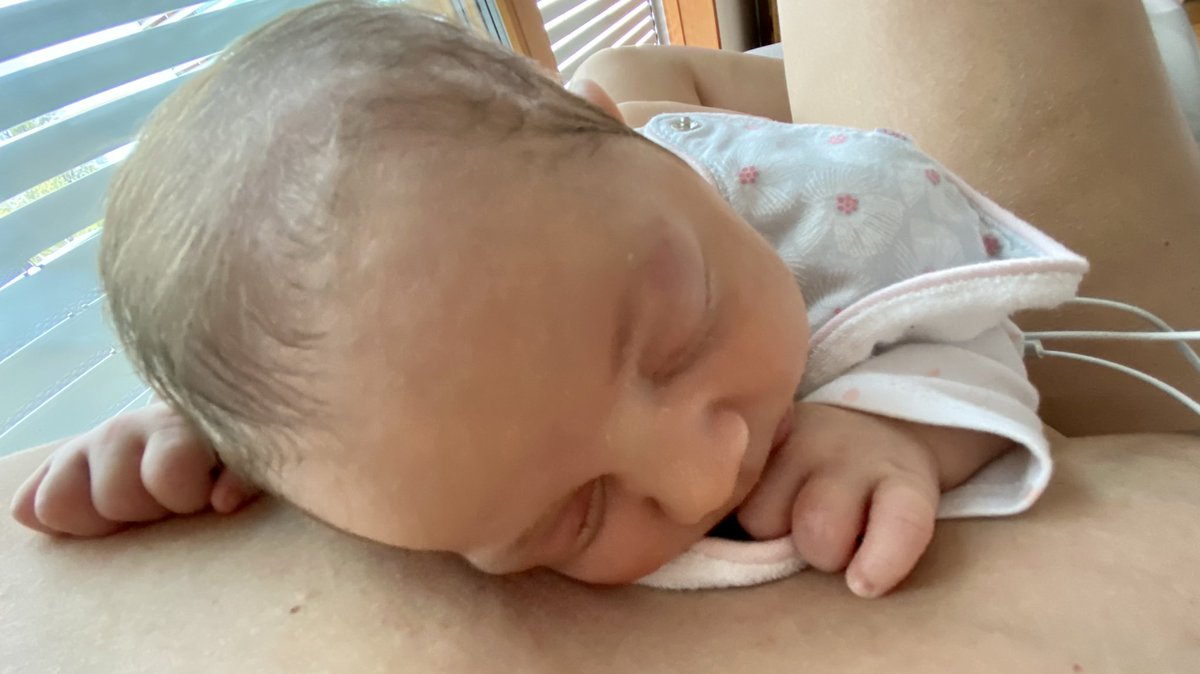 DalaquaMD's tweet photo. Puerperium is hard, even if itβs not the 1st timeβ¦ endless sleepless nights and tiredness stand out, but babies change and grow so fastβ¦
time with family is so scarce and preciousβ¦ trying to enjoy the most of it! #neurorad #radmom π©π»βπΌπ https://t.co/3DkKwgVj4s