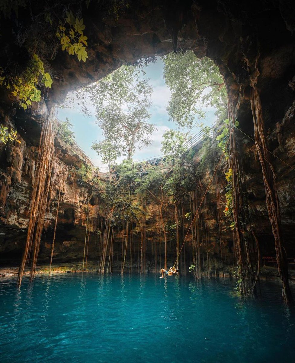 desertedpicx's tweet photo. Tulum, Mexico 🇲🇽 https://t.co/2waHpUgeBB