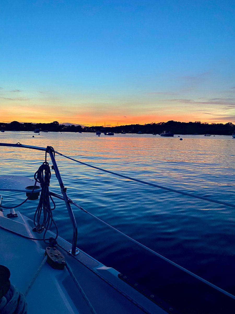 JulesDeep's tweet photo. The “final” promotion of my academic career @WHOI came thru Friday, so now that I’m sooooo Senior, I spent the weekend being a lazy saltwater bum, a position I also really excel at. Thank you to everyone who helped me get here, as well as all the luck I got along the way! #oldPI https://t.co/wz1GL2qela