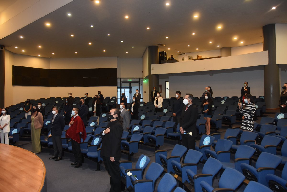 MediacionPUCE's tweet photo. Ceremonia de entrega de Certificados del Curso de Formación de Mediadoras y Mediadores con enfoque en negociación y garantía de derechos CEMASC-PUCE Edición No.22 #culturadepaz #MASC @DerechoPUCE @PUCE_Ecuador @MediacionPUCE https://t.co/VrCzOJFSW3