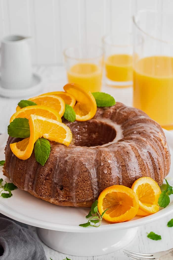 aclassictwist's tweet photo. What better way to start the week than with a Citrus inspired Pound Cake.
Introducing Orange Pound Cake with Orange Juice Glaze.
Recipe- https://t.co/inhTETYdL3
#aclassictwist #orangejuice #poundcake #foodie #blog #dmvbaker #howisummer #orangepoundcake #summertreats https://t.co/LihaFGwXJh