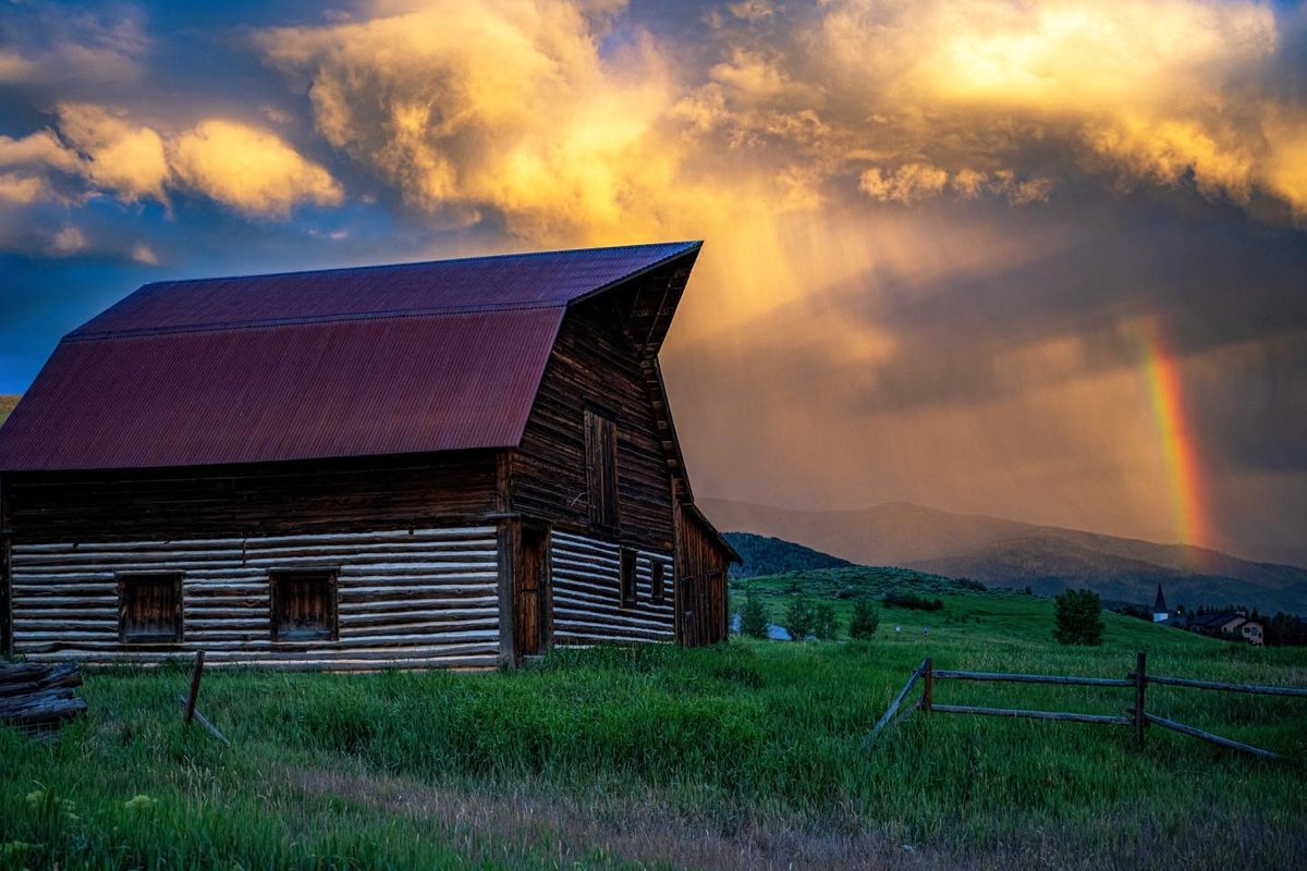 The beauty after the storm 😍 PC: @cyndimarlowe
