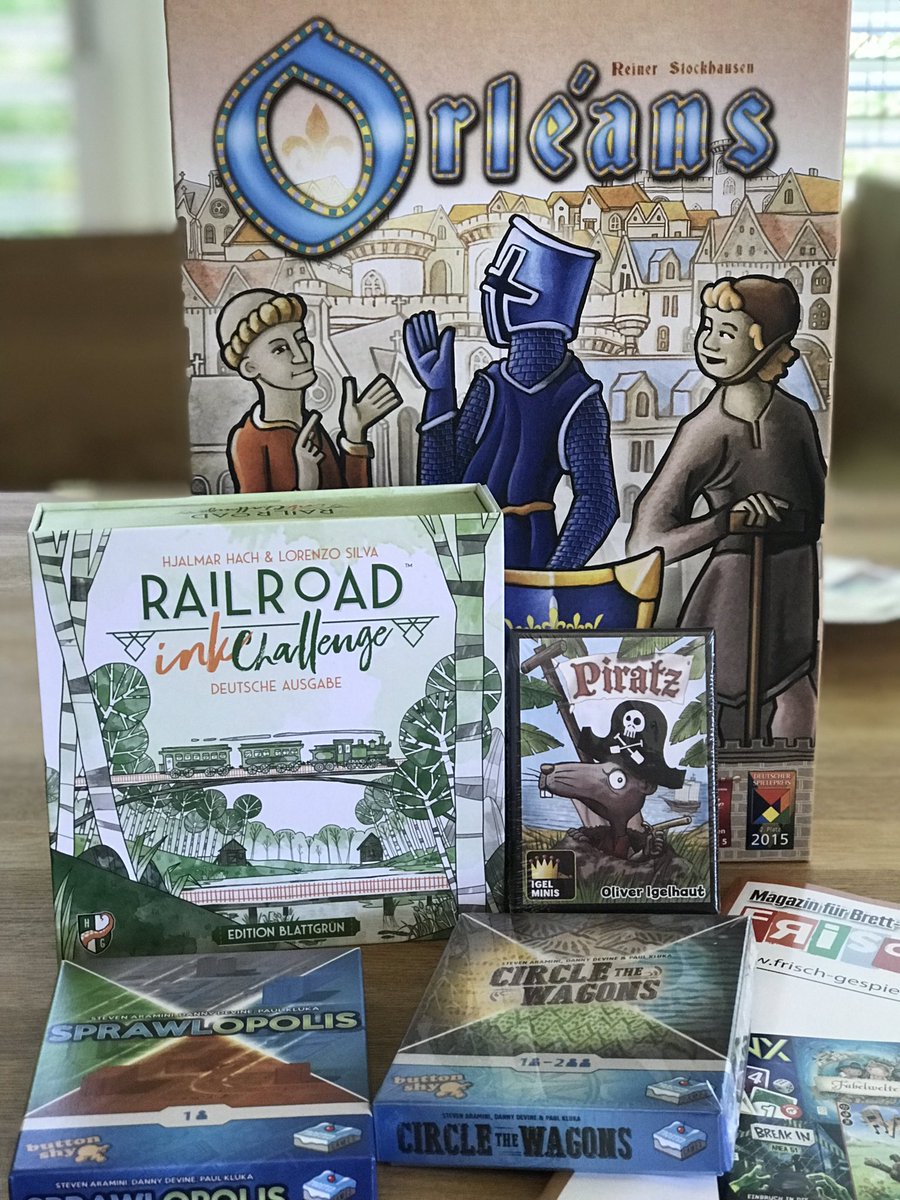 FrauMeeple's tweet photo. Endlich wieder neue Spiele im Haus! Wir sind schon gespannt auf #Orléans, #Sprawlopolis, #CircleTheWagons, #RailroadInkChallenge und #Piratz. 😊 Zwischendurch brauchen wir auch mal #Solospiele, denn irgendwie schläft immer irgendwer mit dem Baby ein. https://t.co/LkcWX8G2Xo