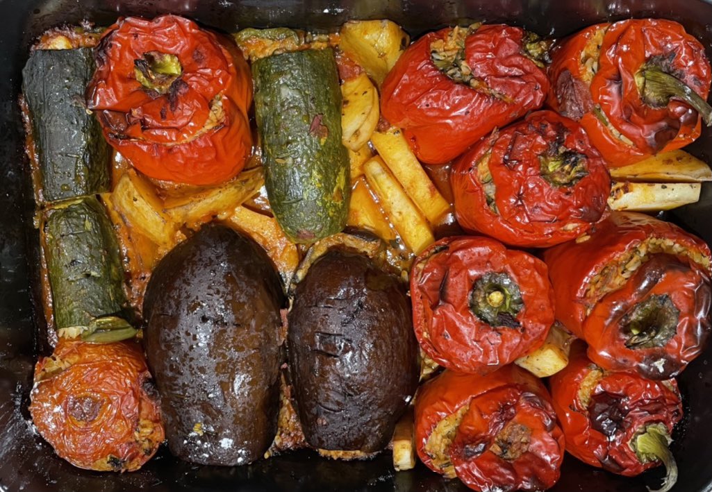 Steve_Dimo's tweet photo. Today’s creation. I was sous-chef in mum’s kitchen. Normally a summer dish but I had a hankering. #yemista #γεμιστα #stuffedveggies #greekcook @JillHennessyMP @LilyDAmbrosioMP @GabbyWilliamsMP https://t.co/Wm9udegXIU