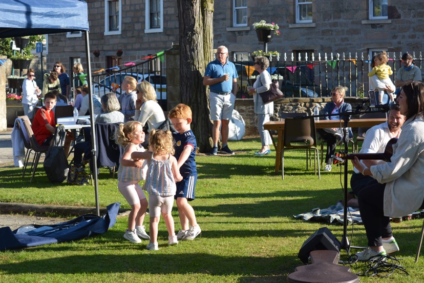 Check out all the events taking place over the Summer on the Peninsula. Don't miss out on the fun! Get your toes wet with <a href="/PortGala/">Portmahomack Gala</a> Pop up events or join in the Feastival fun in July &amp; August.  Lots of dates for your diaries. #easterrosspeninsula #events 
easterrosspeninsula.com/events/