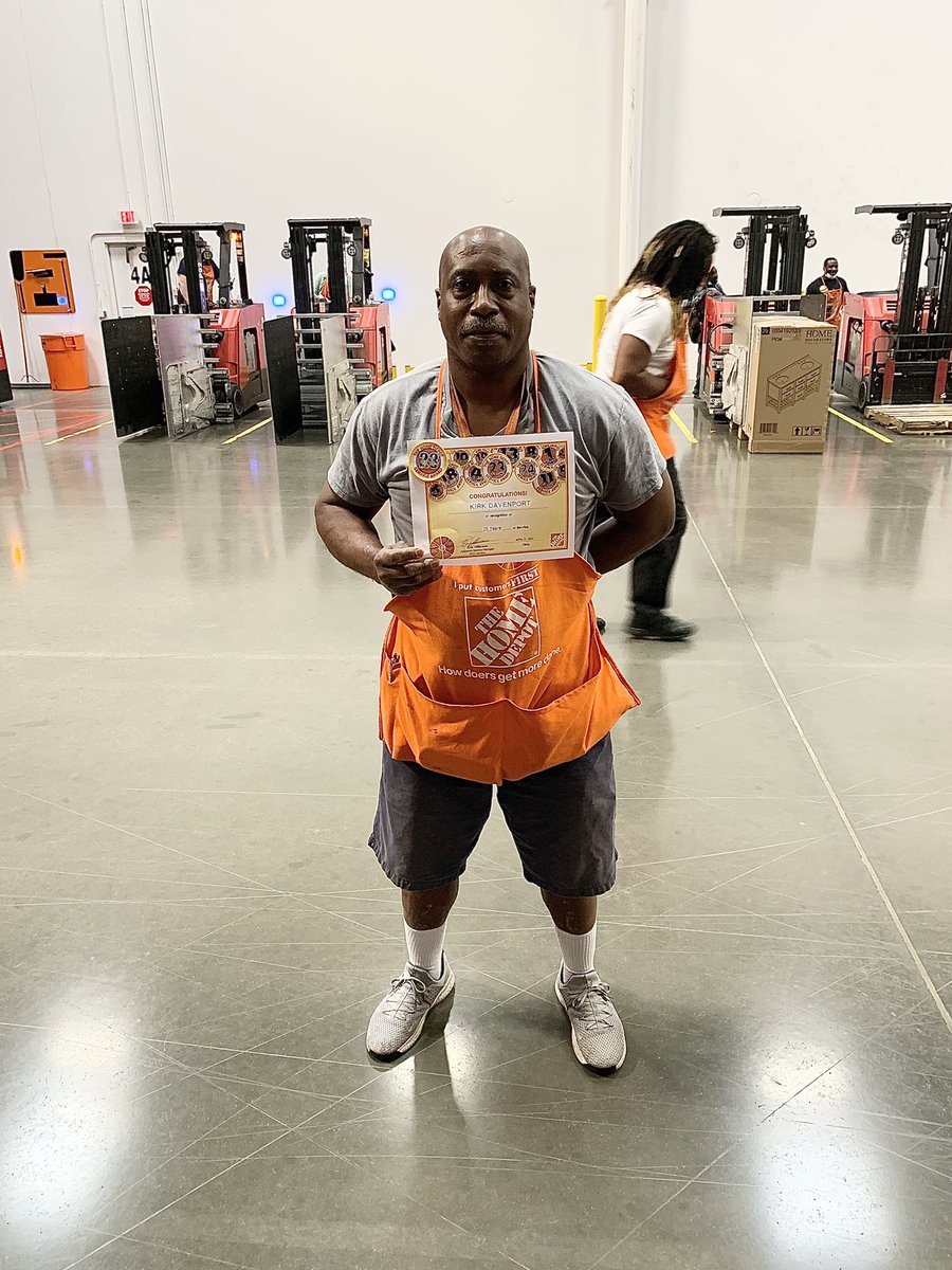 Big shout out to Mr. Kirk D., achieving 23 years with THD. Kirk has worked across multi platforms from Baton Rouge, Louisiana to Locust Grove, Georgia! We are fortunate to have Kirk on our team. #LGBULK #LGUNITED #LGCAMPUS <a href="/TheGroveDFC/">The Grove</a> 🤝🧡