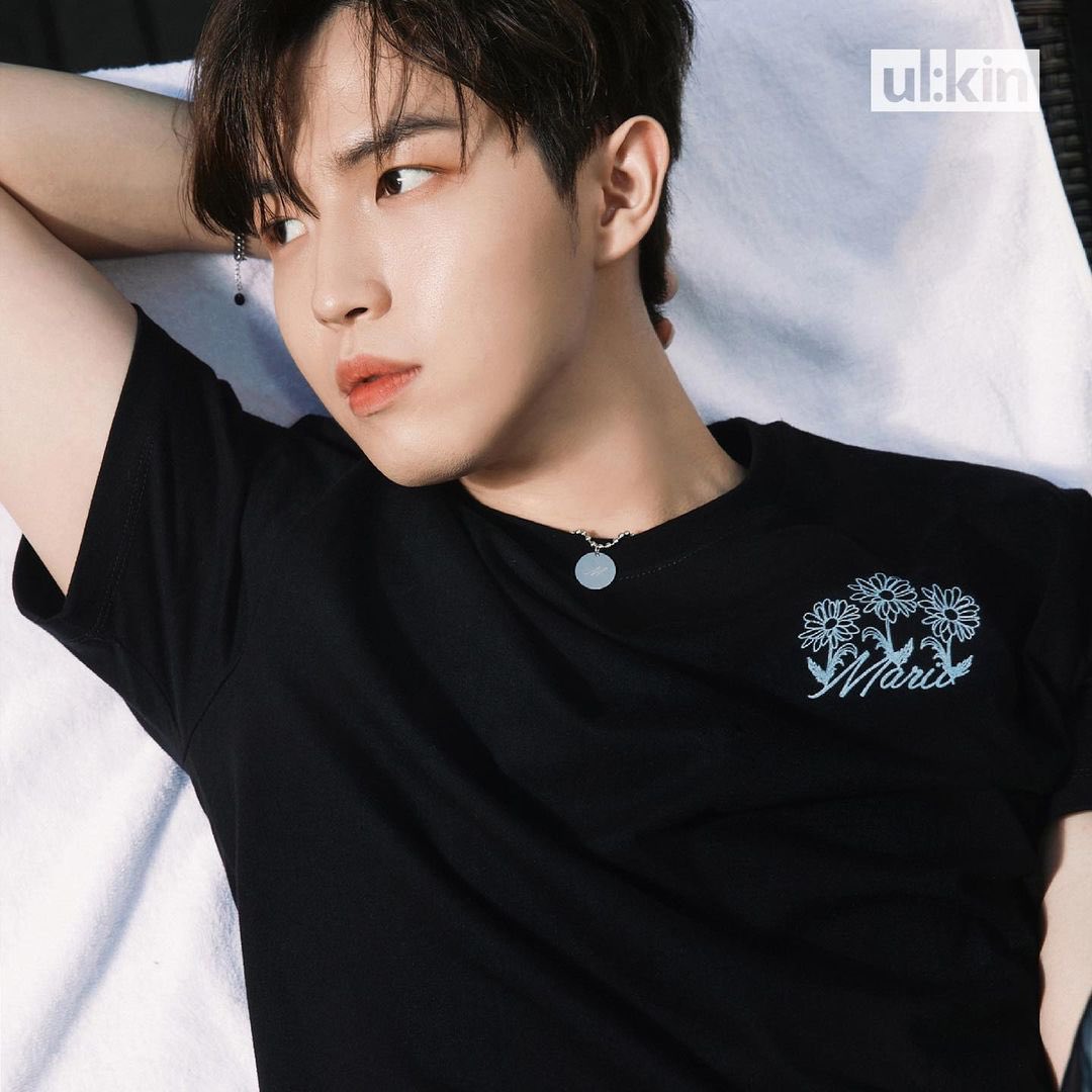 뭐야 .. 뭐야 .. 내가 사랑하는 얼굴이잖아